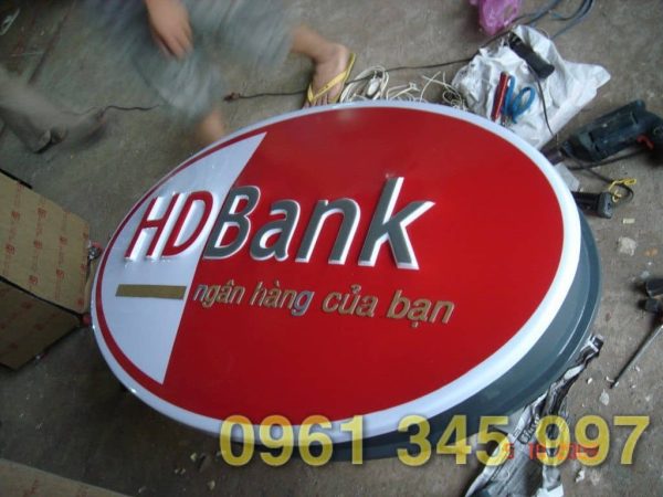 Hộp đèn mica hút nổi giá rẻ quận 7
