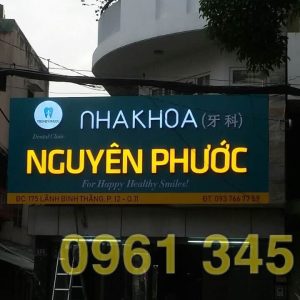 Thi công bảng hiệu Nha Khoa Phú Mỹ Hưng