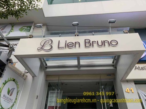 Biển hiệu chữ mica cho Spa