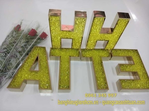Chữ Inox mặt Acrylic giả đá