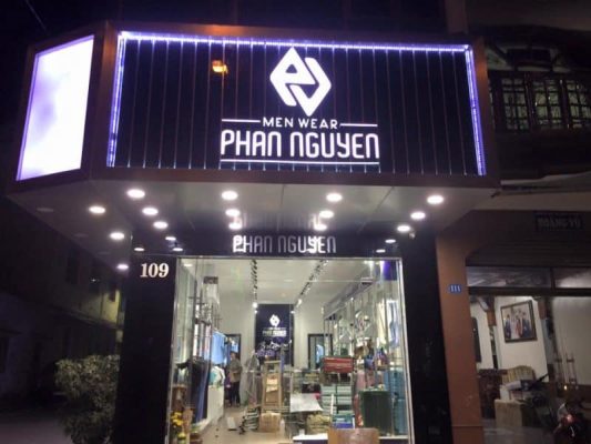 Những Lưu Ý Khi Thiết Kế Biển Quảng Cáo Đẹp Cho Shop Quần Áo