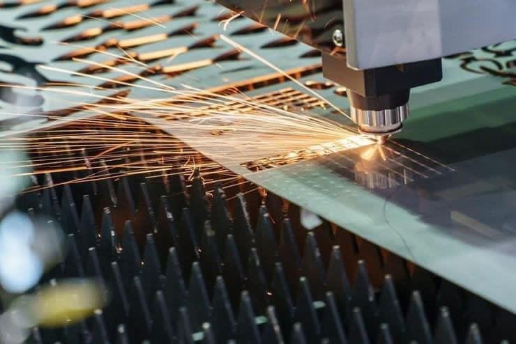 Cắt Laser Kim Loại: Inox - Sắt - Thép Giá Rẻ, Lấy Liền Tại TPHCM