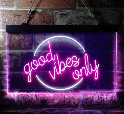 Tại sao bạn nên sử dụng bảng hiệu neon cho cơ sở dịch vụ của bạn?