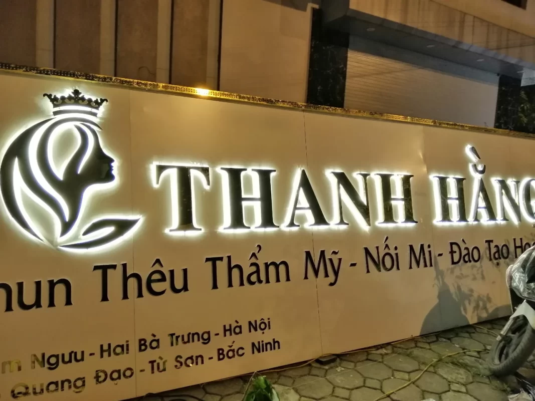 Chữ nổi có đèn led nền