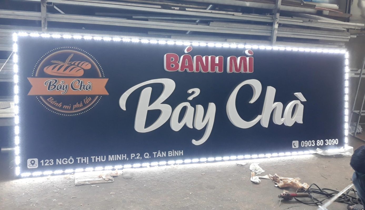 Vật liệu làm bảng hiệu quảng cáo thông dụng
